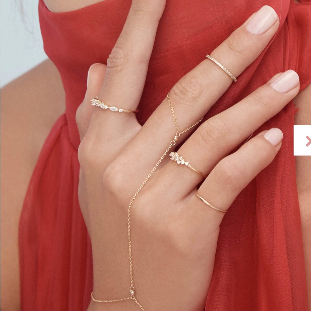Handchain bracelet